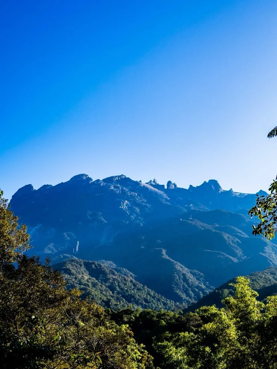 Mount Kinabalu photo by Kay Du