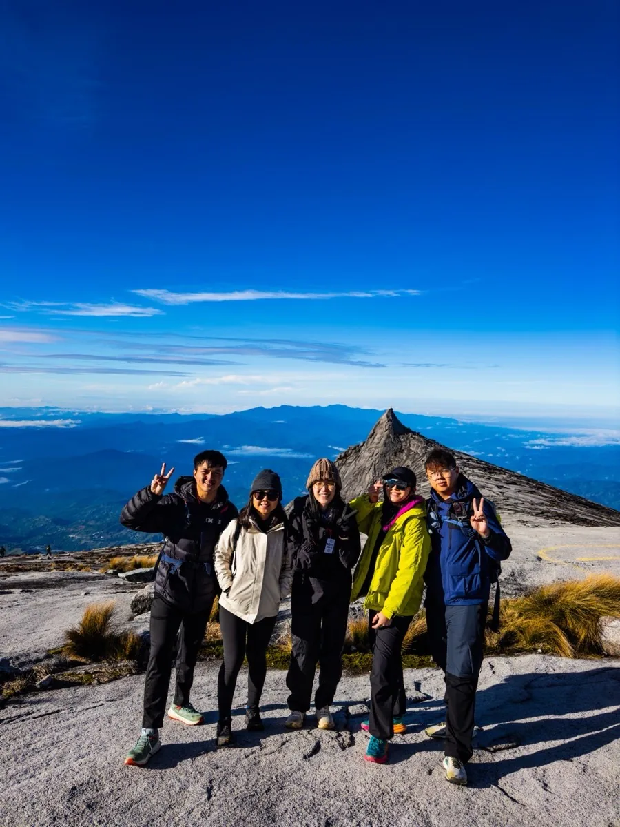 Mount Kinabalu group photo