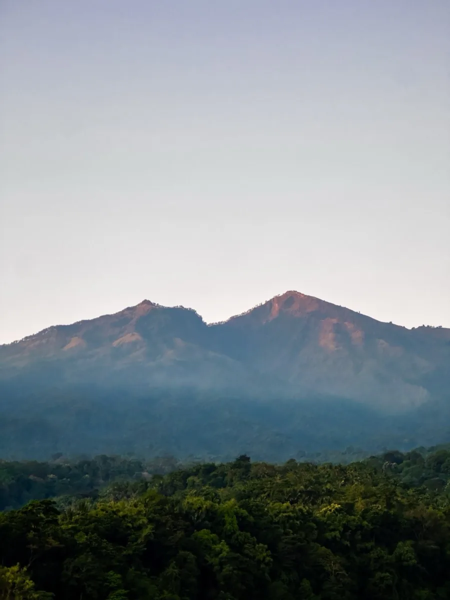 Mount Rinjani photo by Kay Du